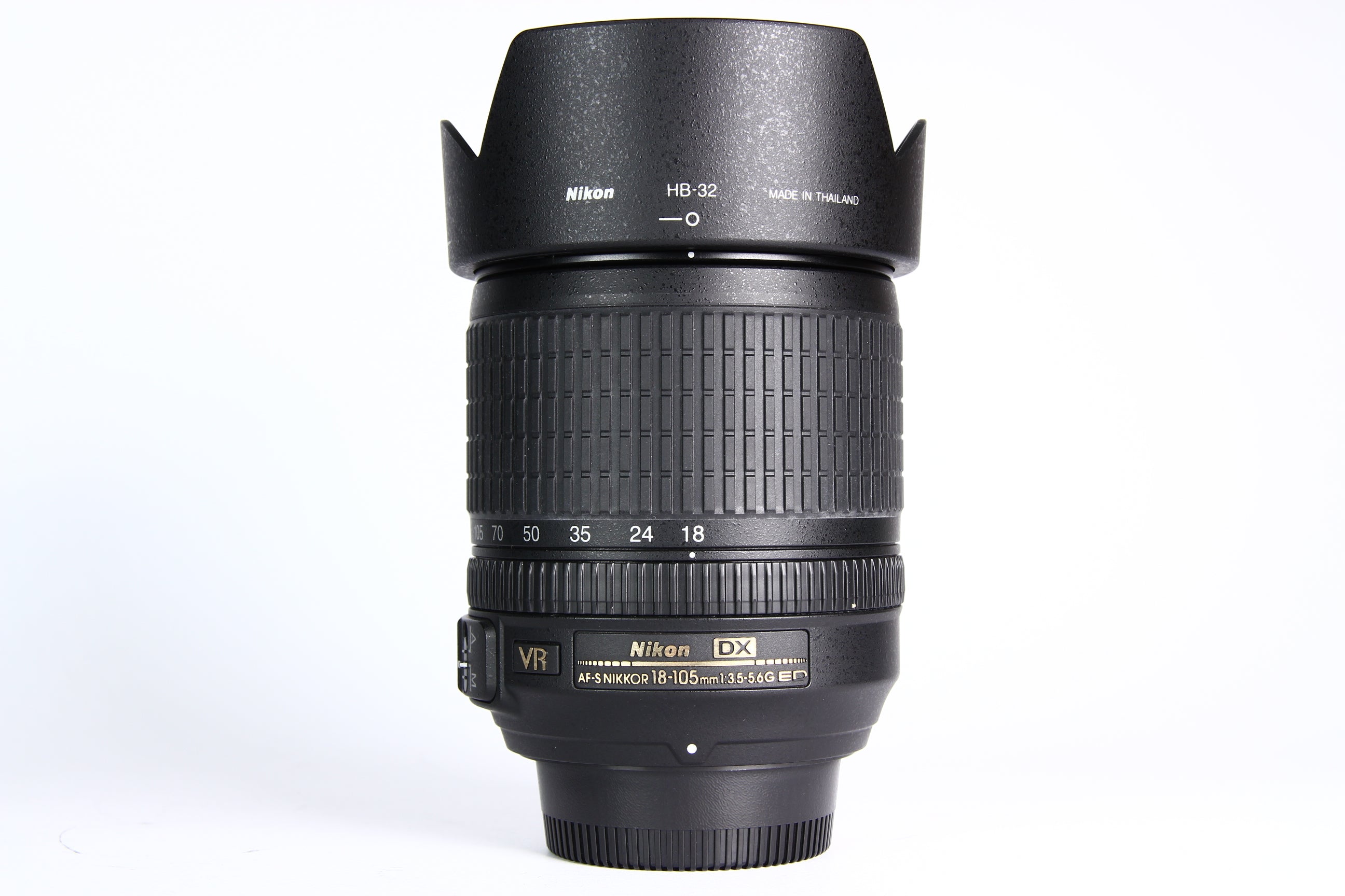 Lente NIKON DX 18-105mm F3.5-5.6 VR. Semi Nuevo