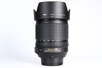 Lente NIKON DX 18-105mm F3.5-5.6 VR. Semi Nuevo