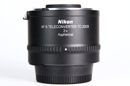 Teleconvertidor Nikon TC-20E II 2x Aespherical. Semi Nuevo