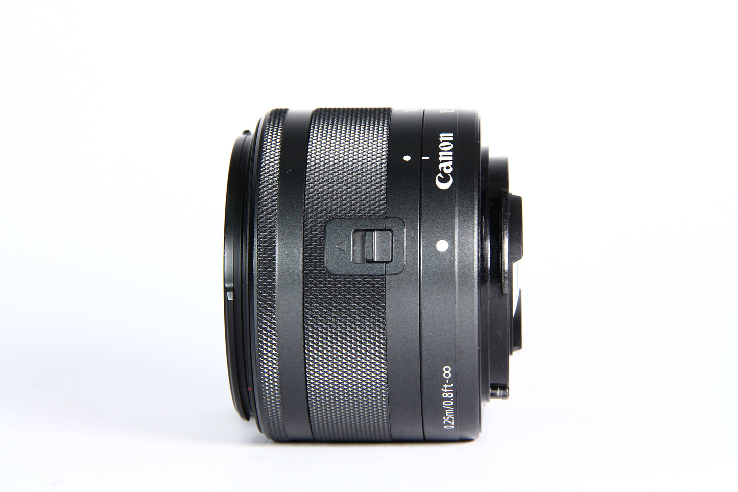 Lente CANON EF-M 15-45mm F3.5-6.3. Usado