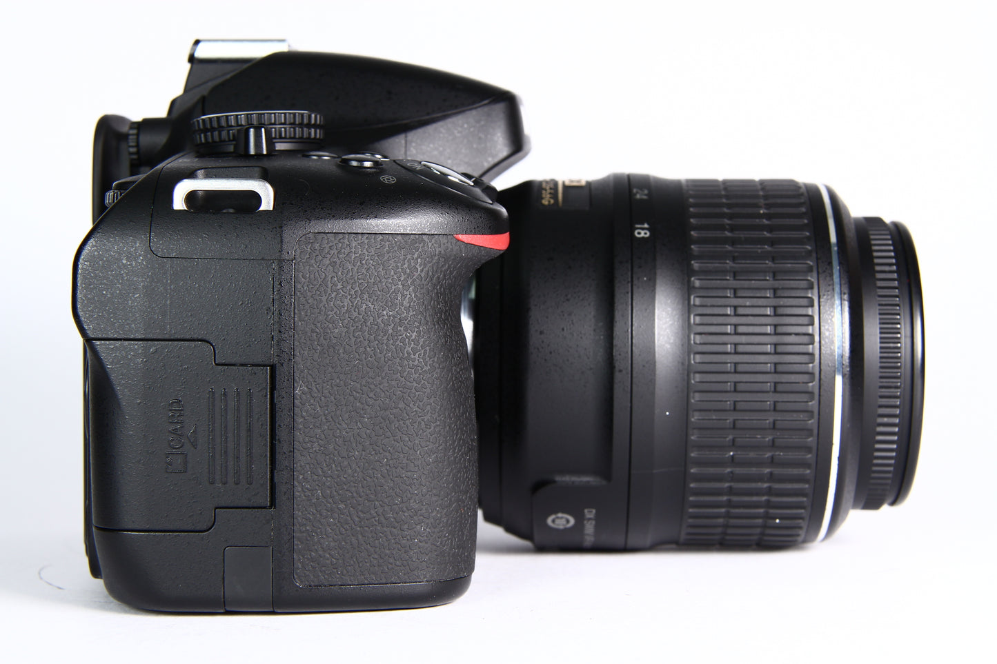 Cámara Digital NIKON D5100 Lente 18-55mm G VR. Usada