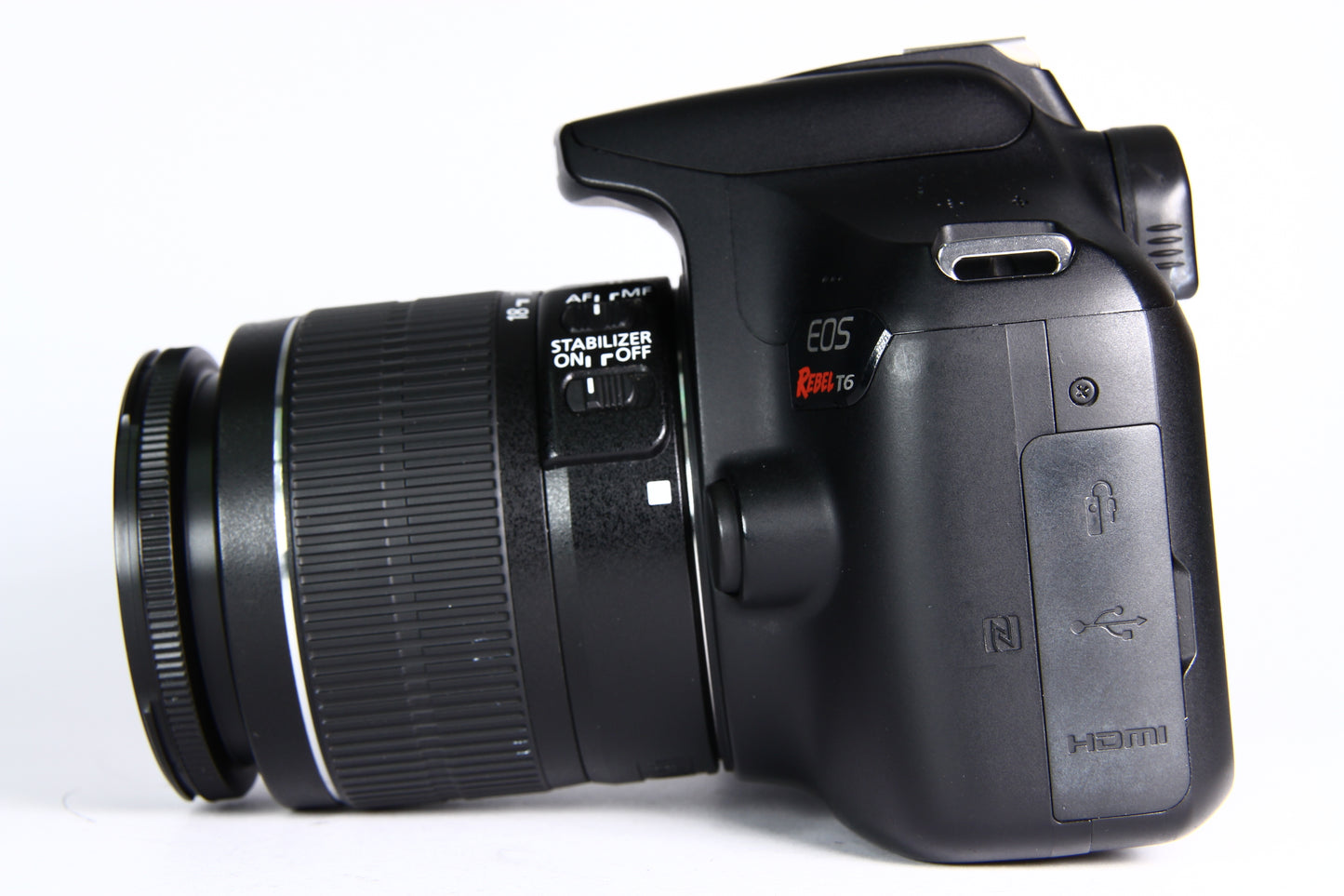 Cámara Digital CANON T6 Lente 18-55mm IS II. Usada