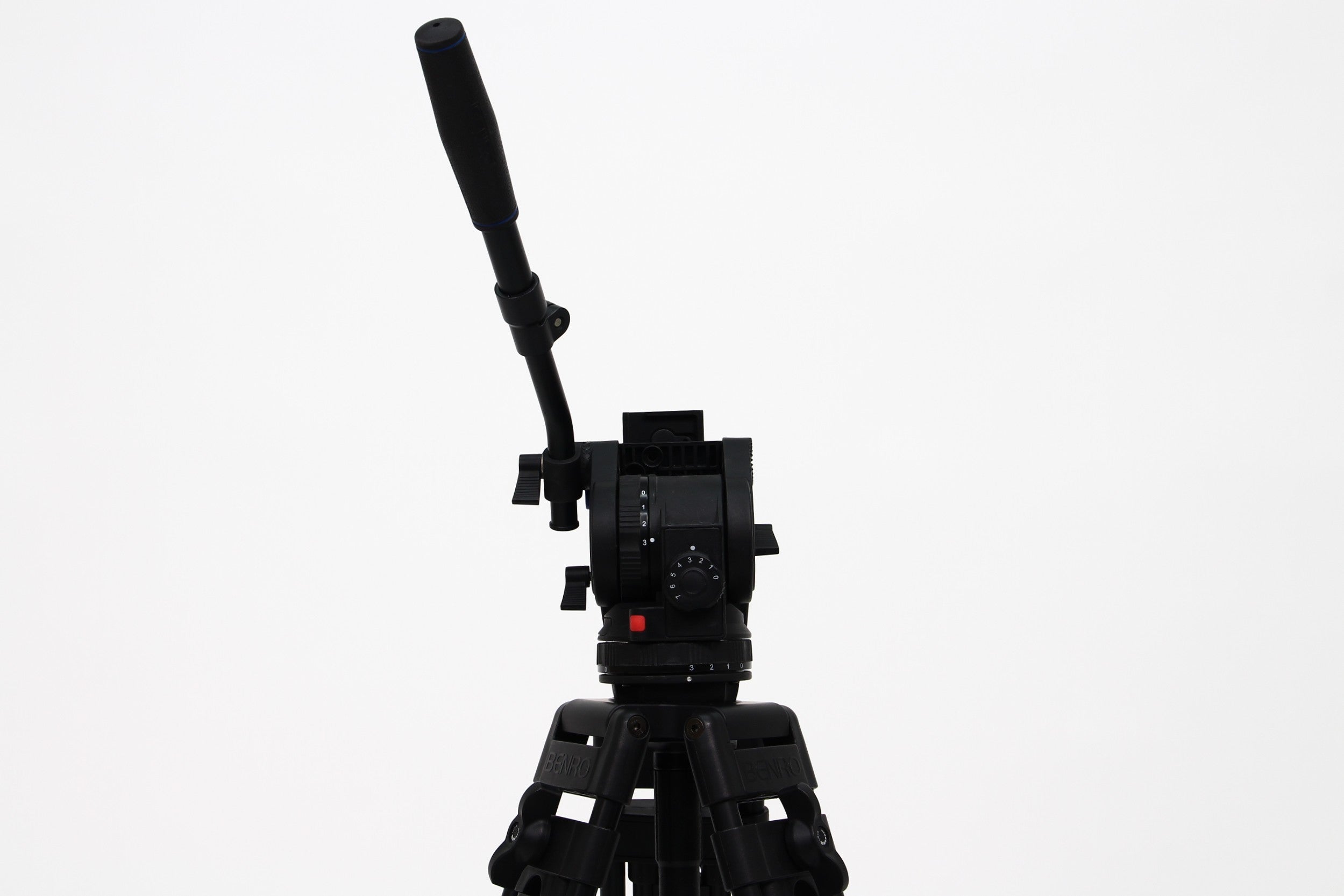 Trípode BENRO BV10 con cabezal fluido. Usado
