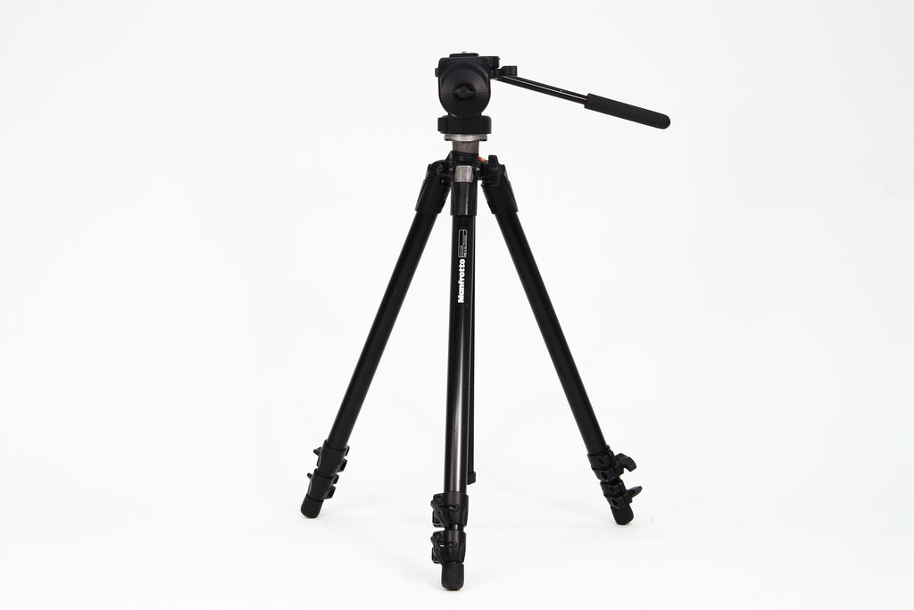 Trípode MANFROTTO 055XDB-128RC. Usado