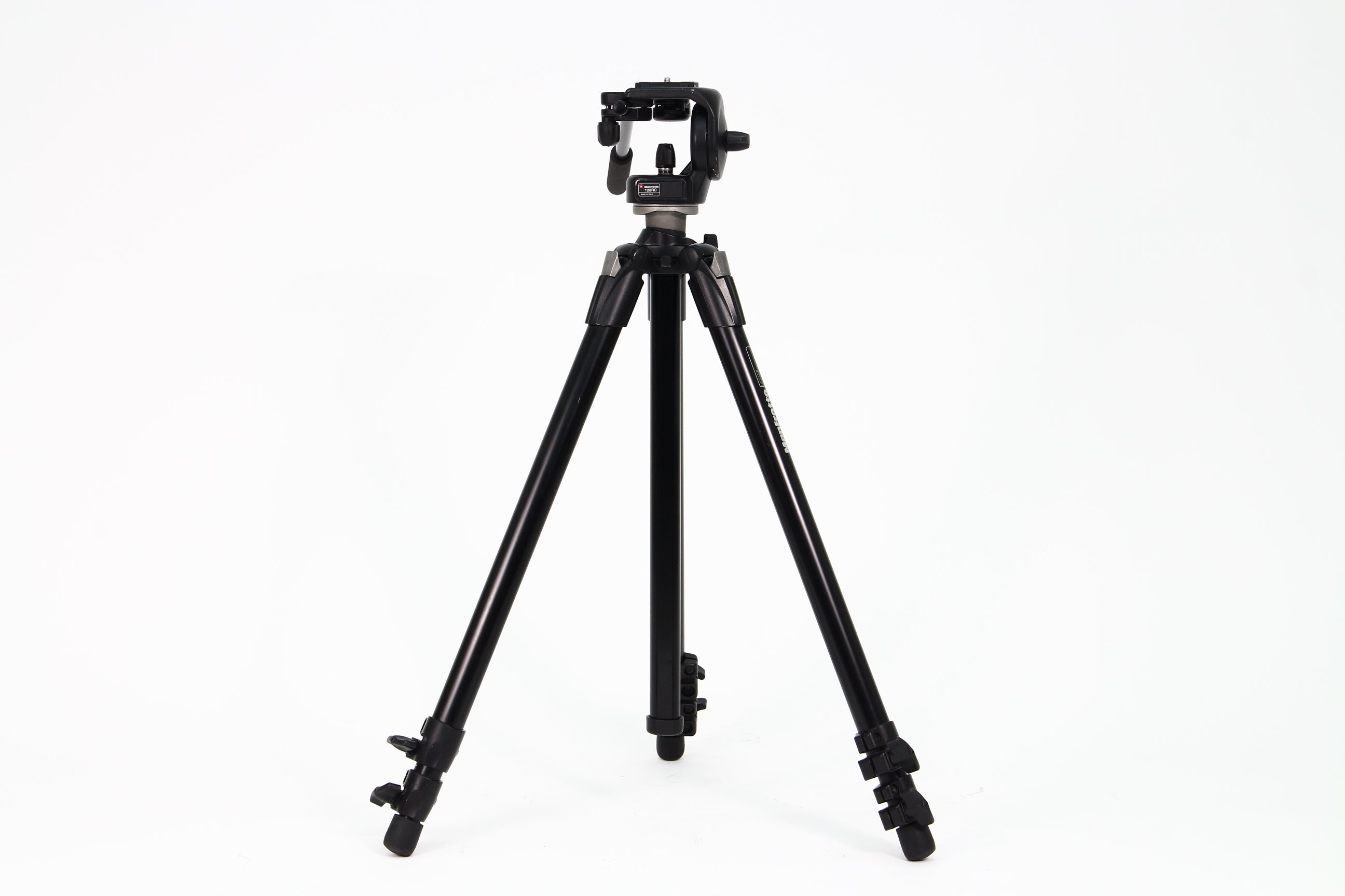 Trípode MANFROTTO 055XDB-128RC. Usado