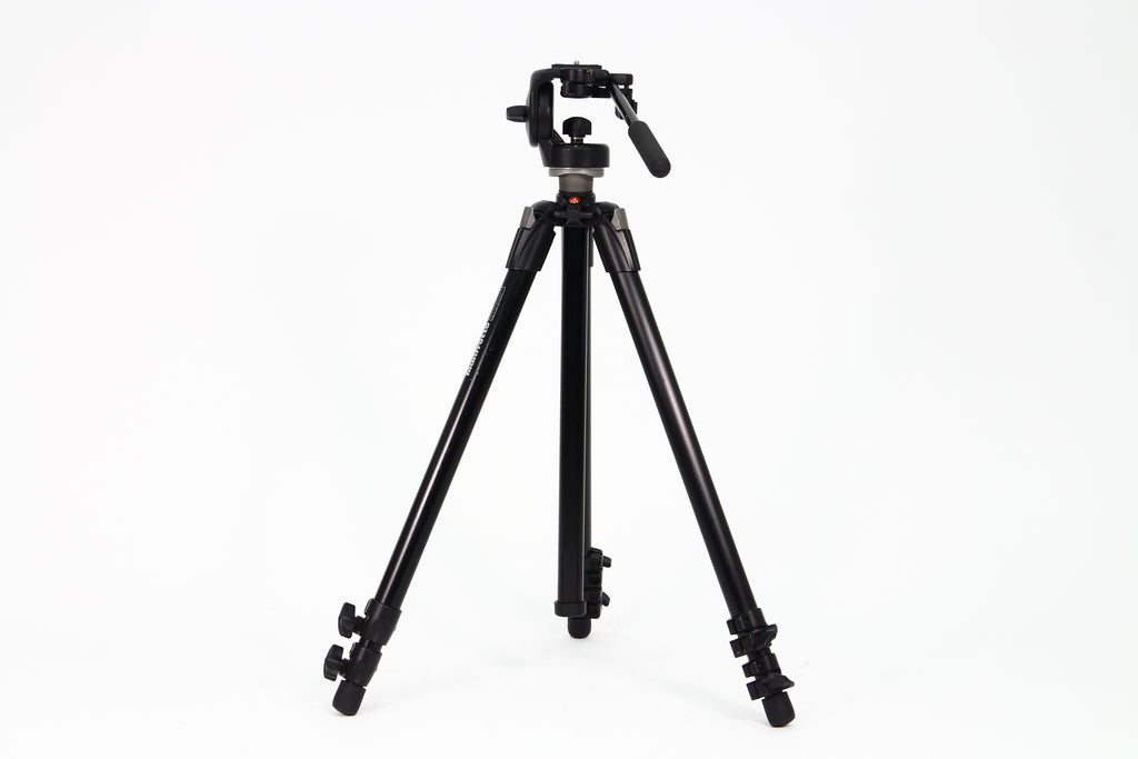 Trípode MANFROTTO 055XDB-128RC. Usado