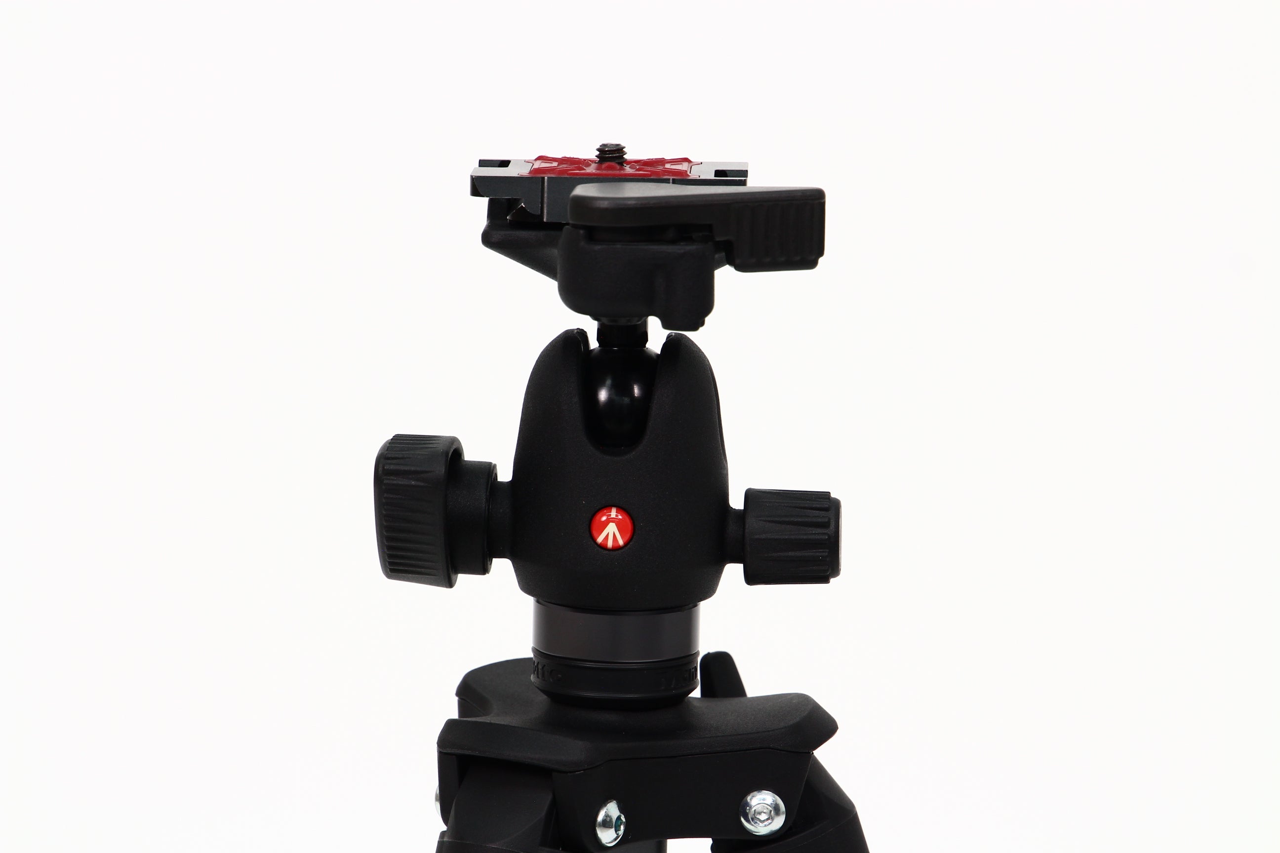 MANFROTTO COMPACT ADVENCED MKCOMPACTADV-BH. Usado
