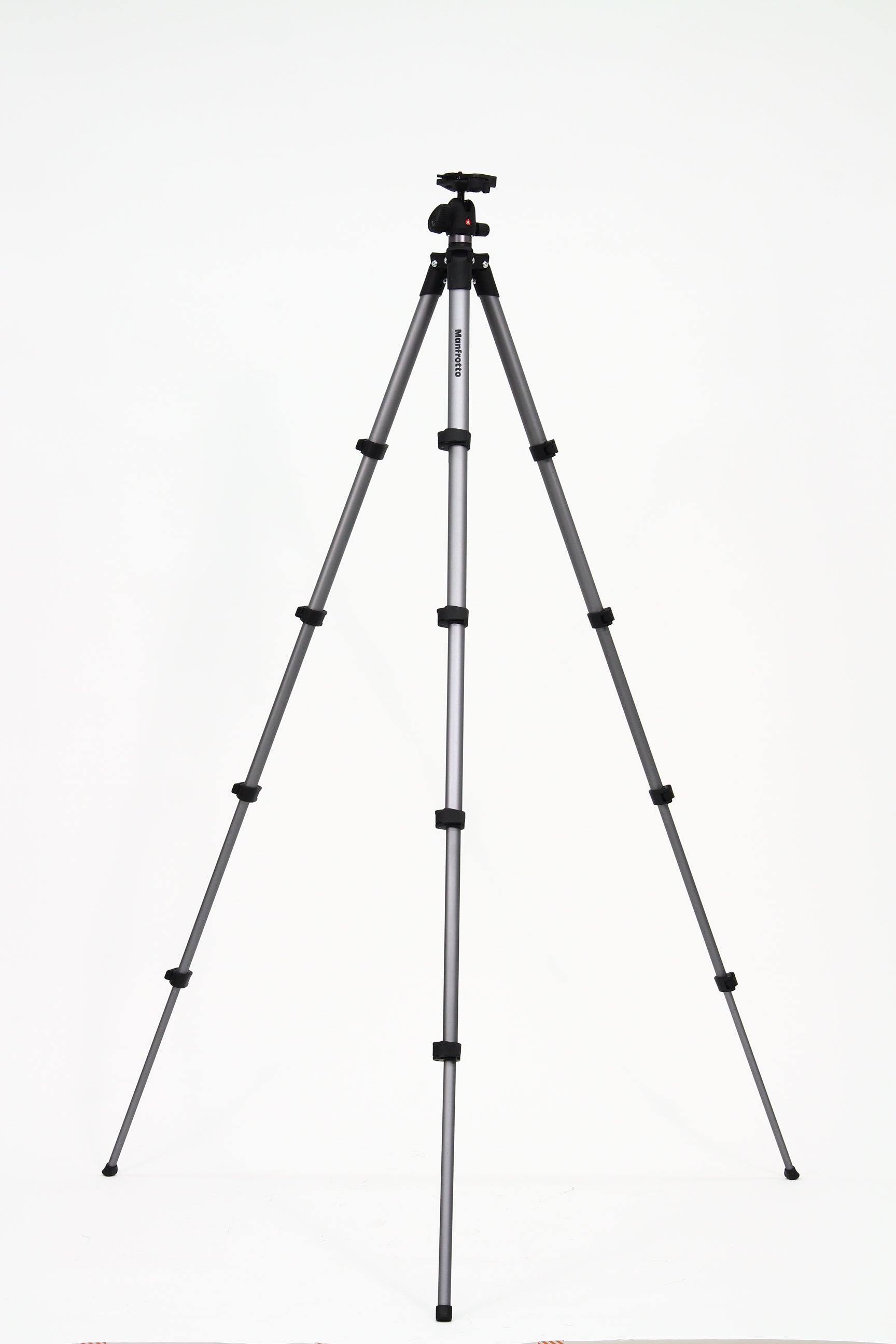 MANFROTTO COMPACT ADVENCED MKCOMPACTADV-BH. Usado