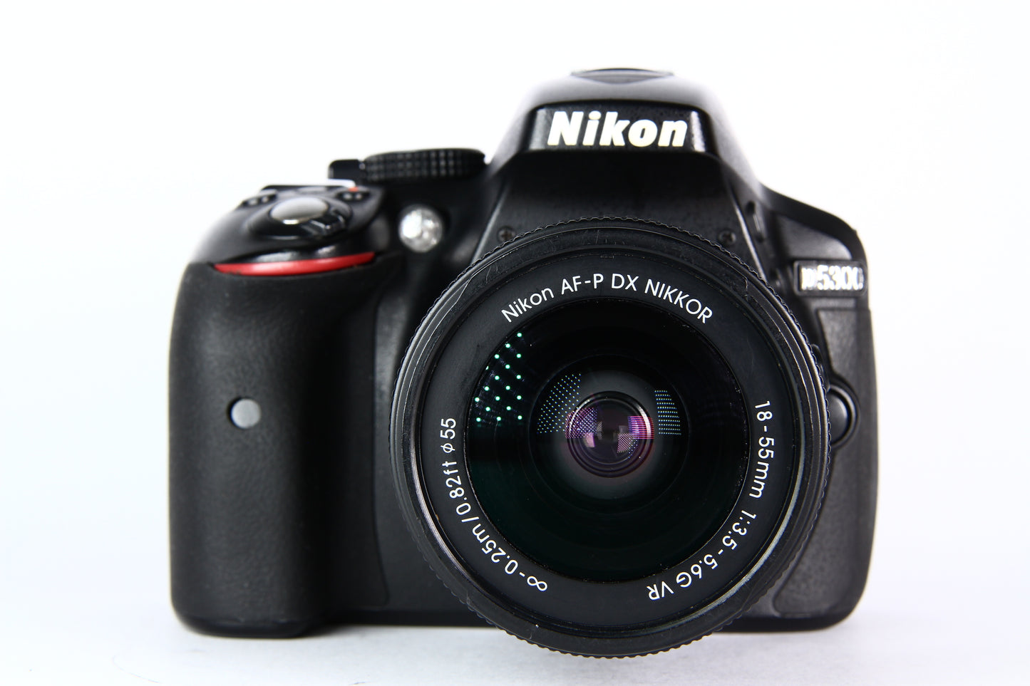 Cámara Digital NIKON D5300 Lente 18-55mm. Usada