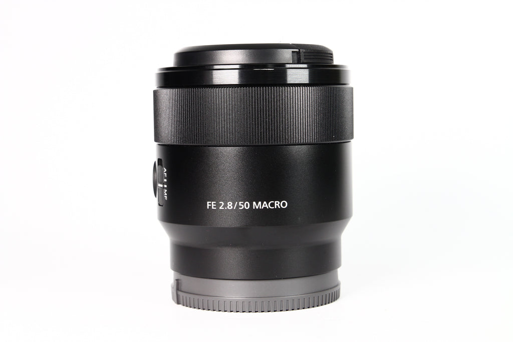 Lente SONY FE 50mm F2.8 MACRO. Usado
