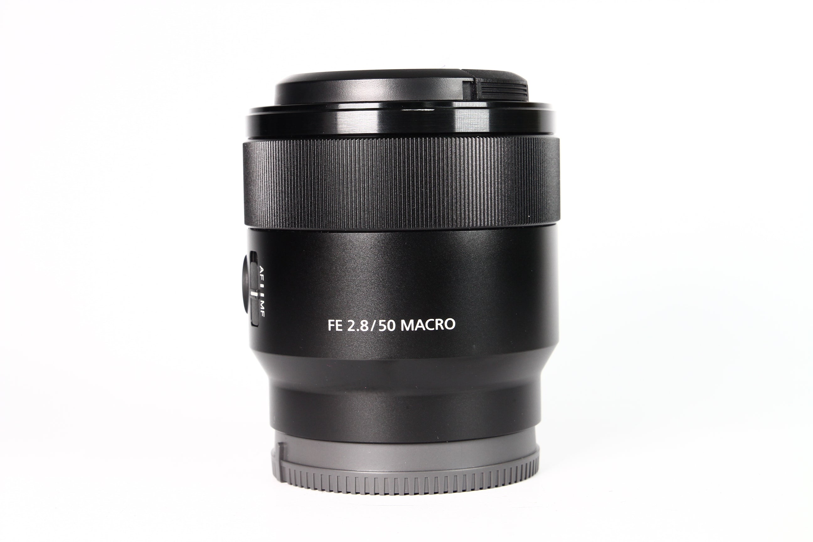 Lente SONY FE 50mm F2.8 MACRO. Usado