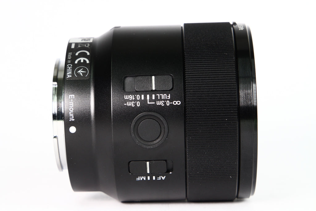 Lente SONY FE 50mm F2.8 MACRO. Usado