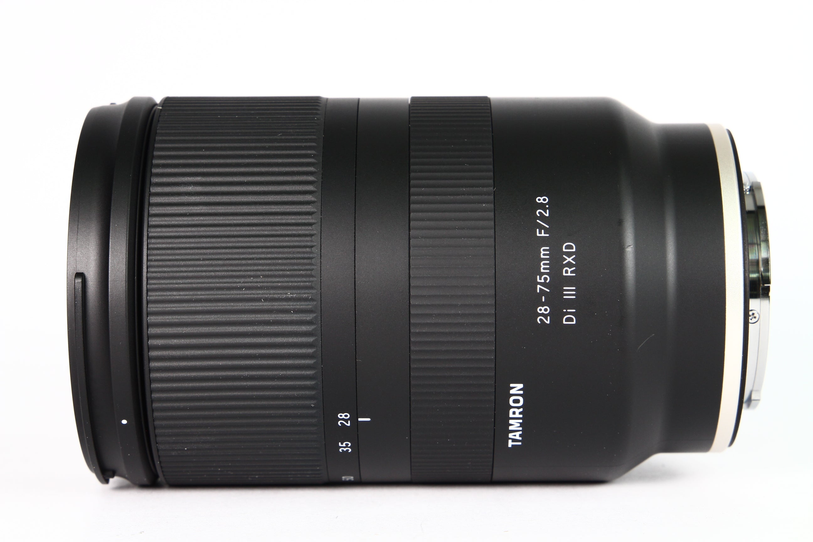 Lente TAMRON para SONY EF 28-75mm F2.8 Di III RXD. Usado