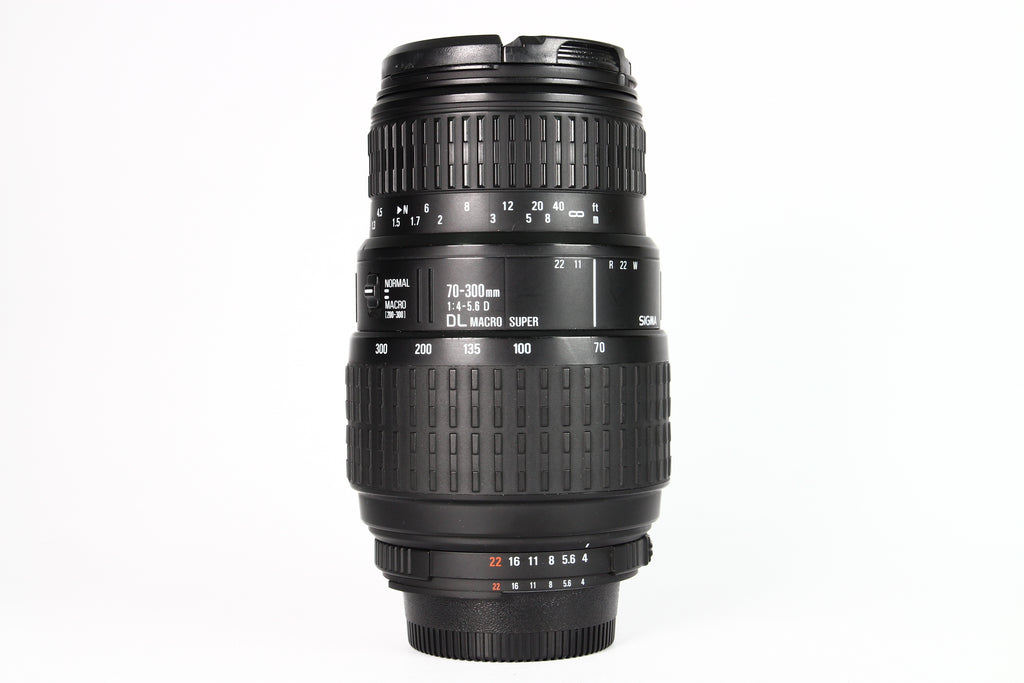 Lente SIGMA para NIKON 70-300mm F4-5.6 D. Usado