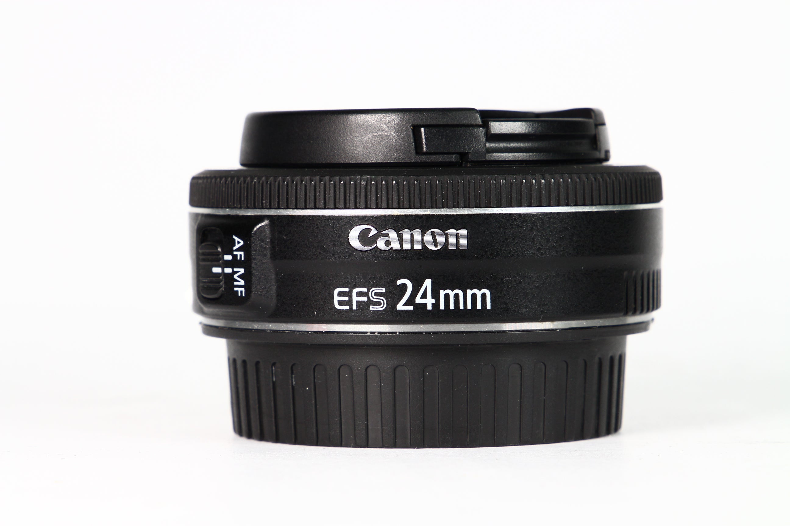 Lente CANON EF-S 24mm STM F2.8. Usado