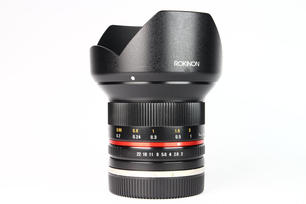 Lente ROKINON 12mm F1:2 NSC para SONY. Usado.