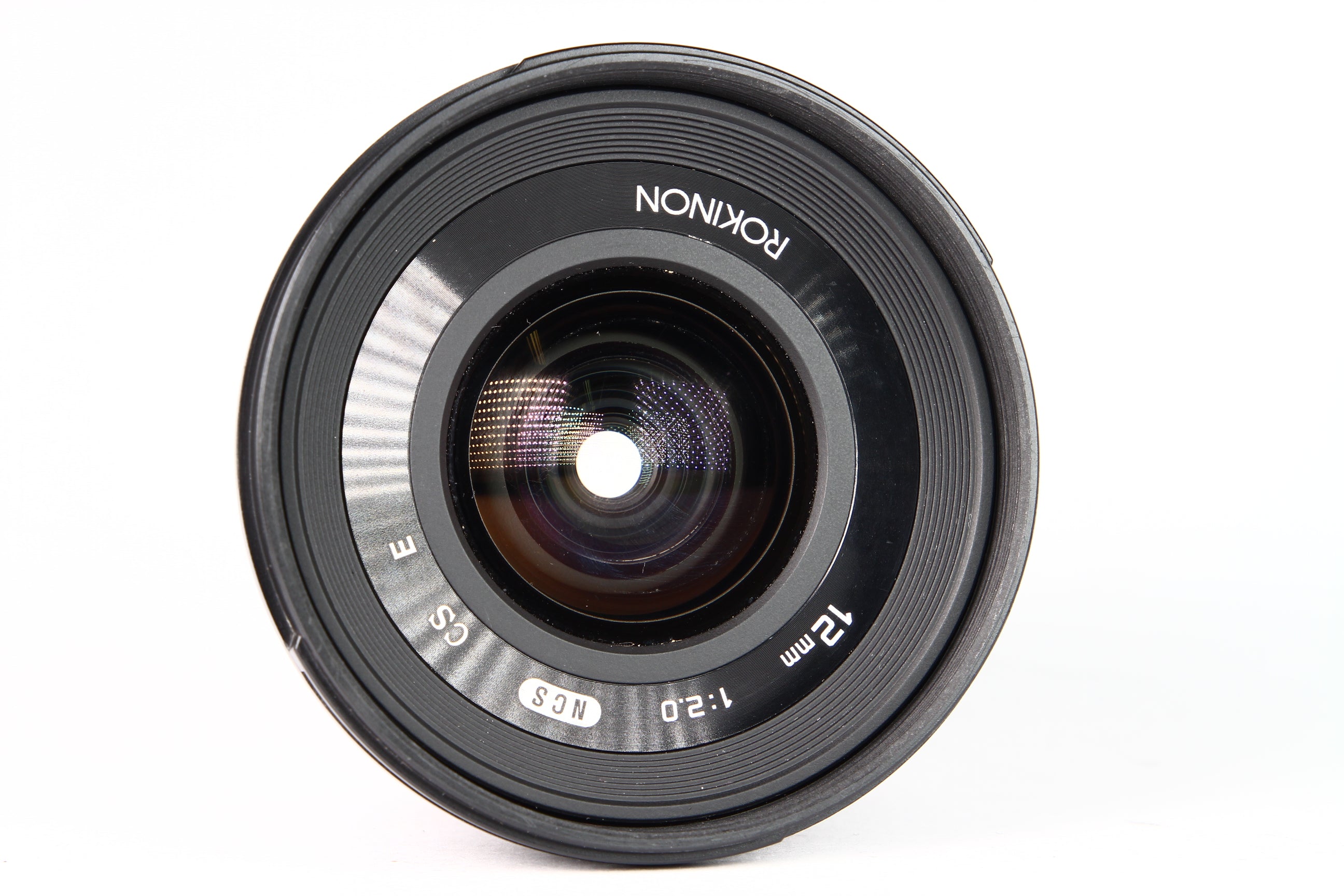 Lente ROKINON 12mm F1:2 NSC para SONY. Usado.