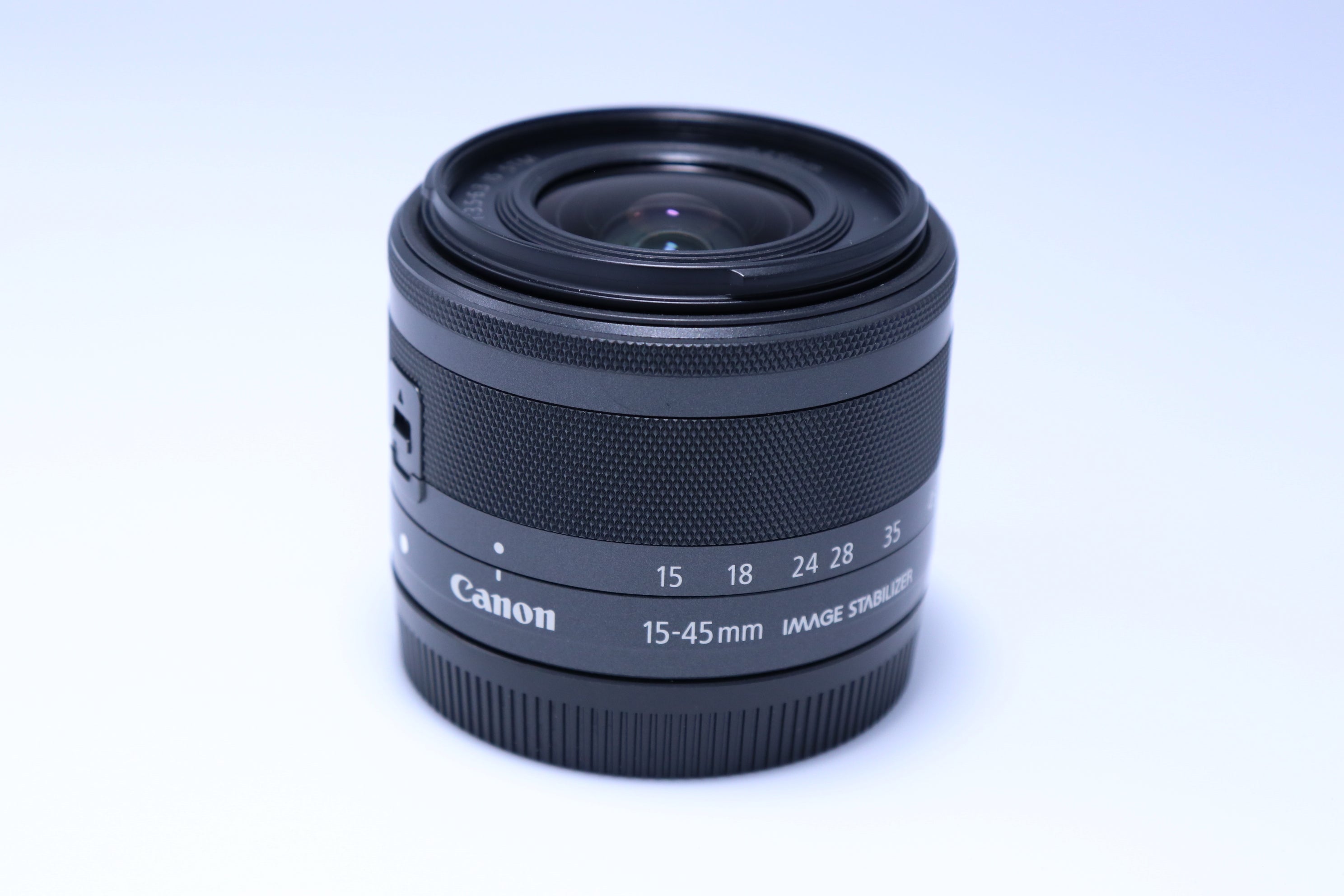 Lente CANON EF-M 15-45mm F3.5-6.3. Usado.