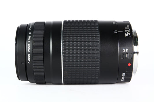 Lente CANON EF 75-300mm F4-5.6 III. Usado