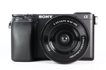 Cámara Digital SONY A6400 con lente 16-50mm. Usada