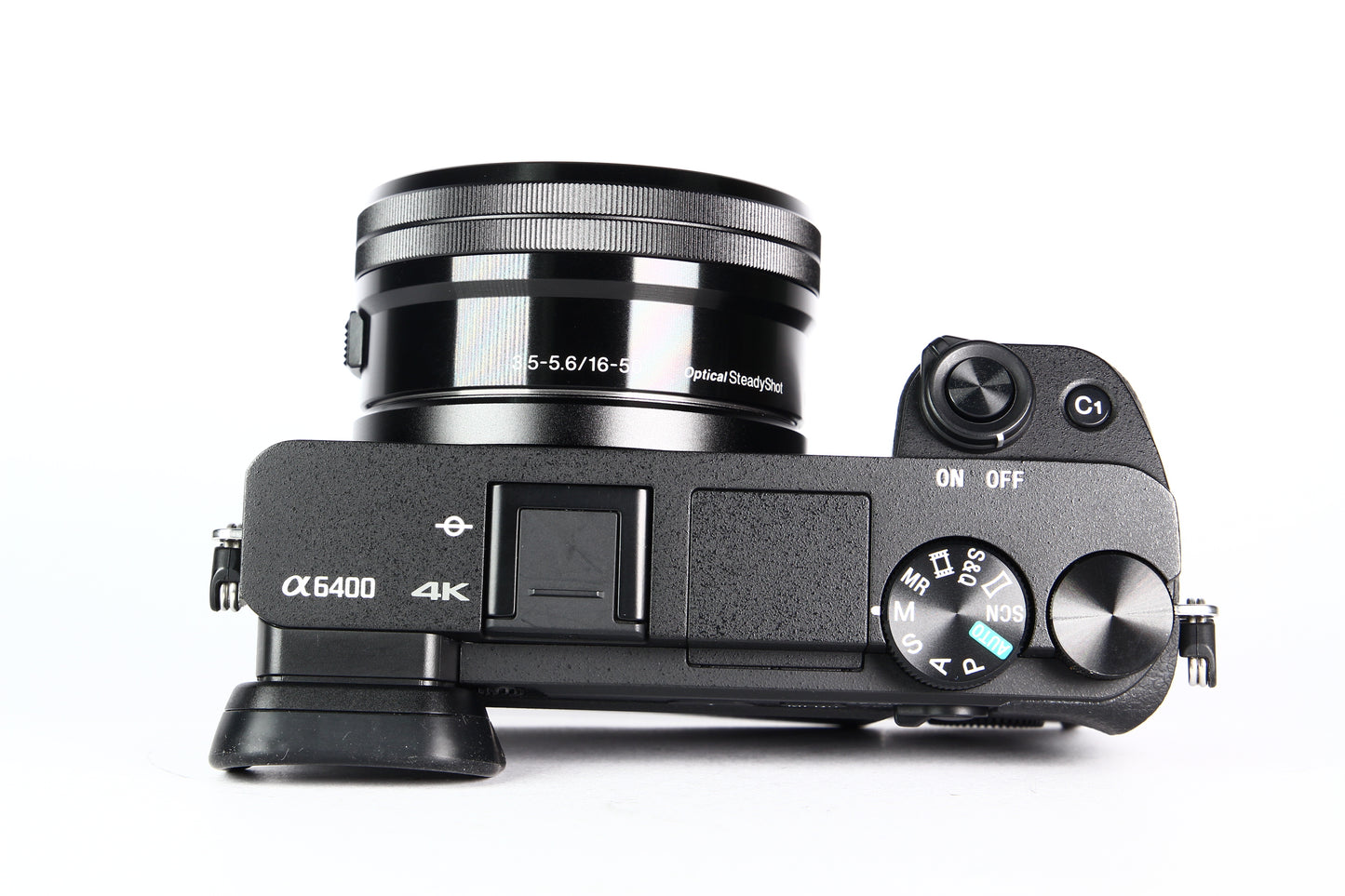 Cámara Digital SONY A6400 con lente 16-50mm. Usada