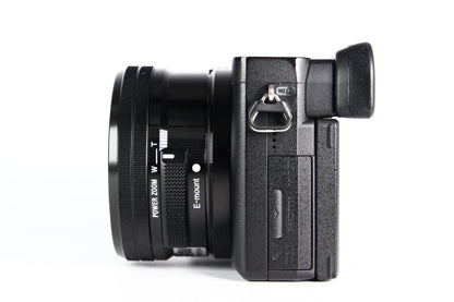 Cámara Digital SONY A6400 con lente 16-50mm. Usada