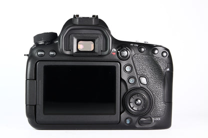 Cámara Digital CANON 6D Mark II. USADA. Solo Cuerpo