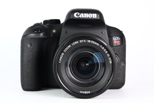 Cámara Digital CANON T7i Lente 18-55mm IS STM. Usada