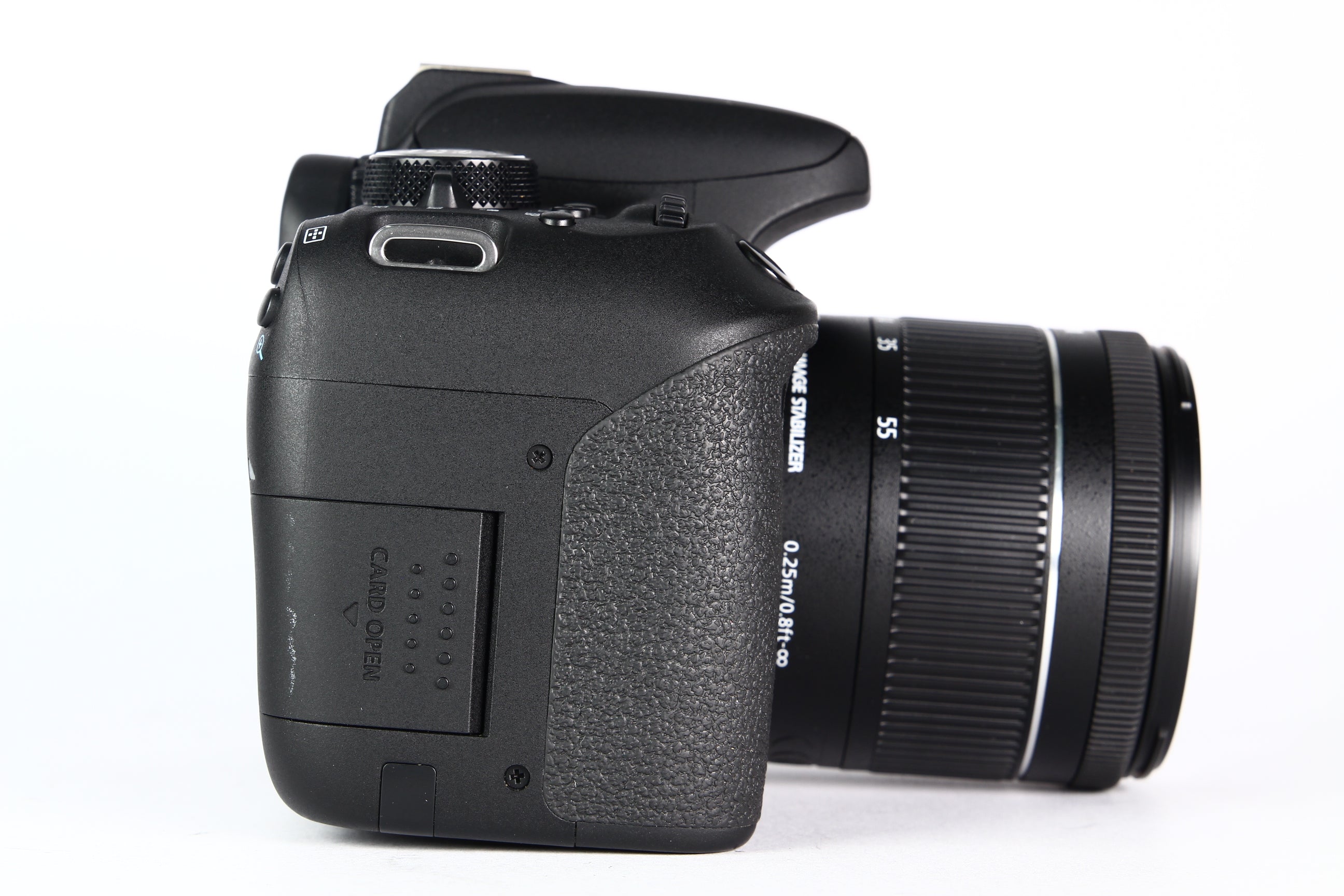 Cámara Digital CANON T7i Lente 18-55mm IS STM. Usada