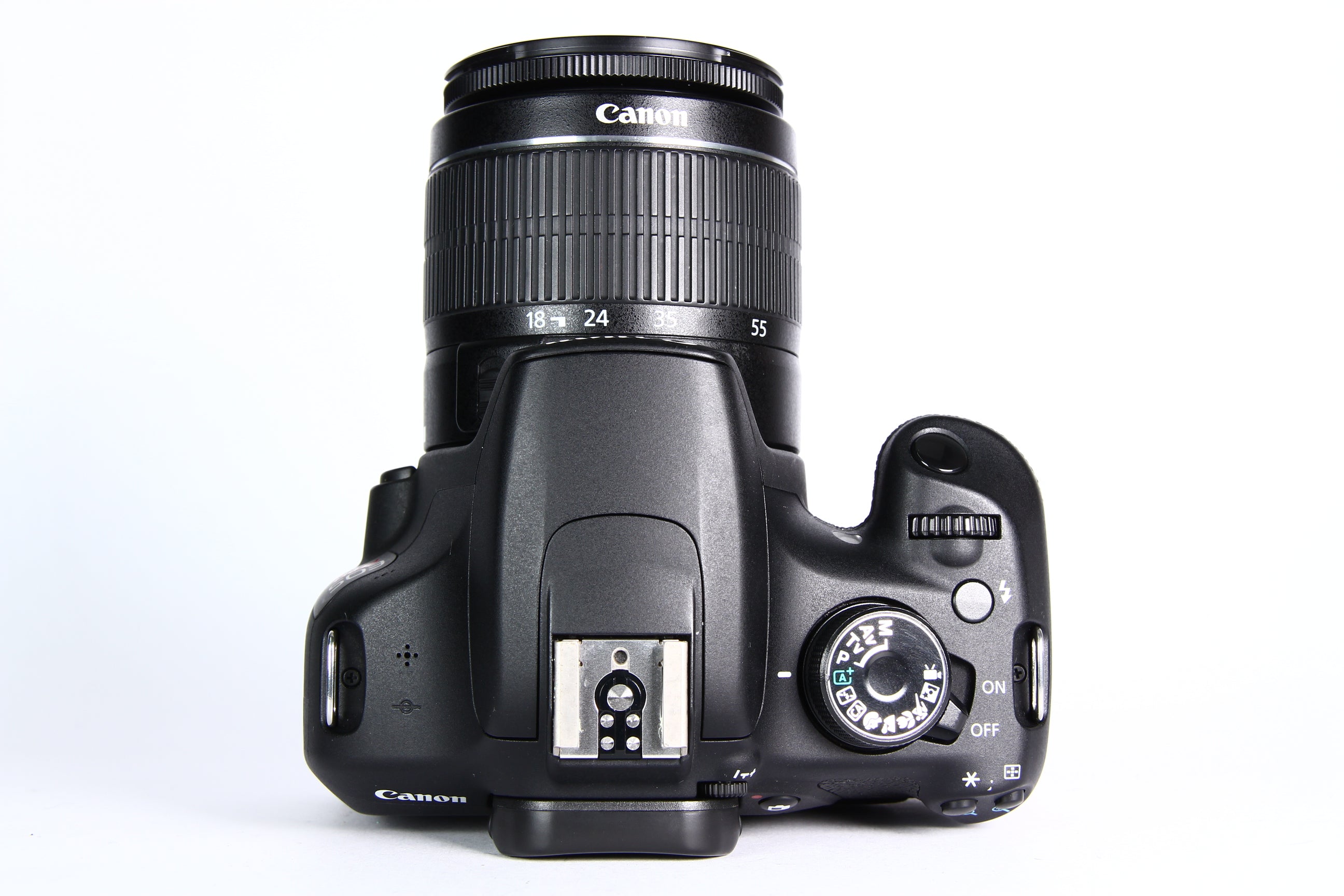 Cámara Digital CANON T5 Lente 18-55mm. Usada