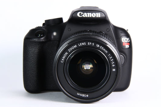 Cámara Digital CANON T5 Lente 18-55mm. Usada