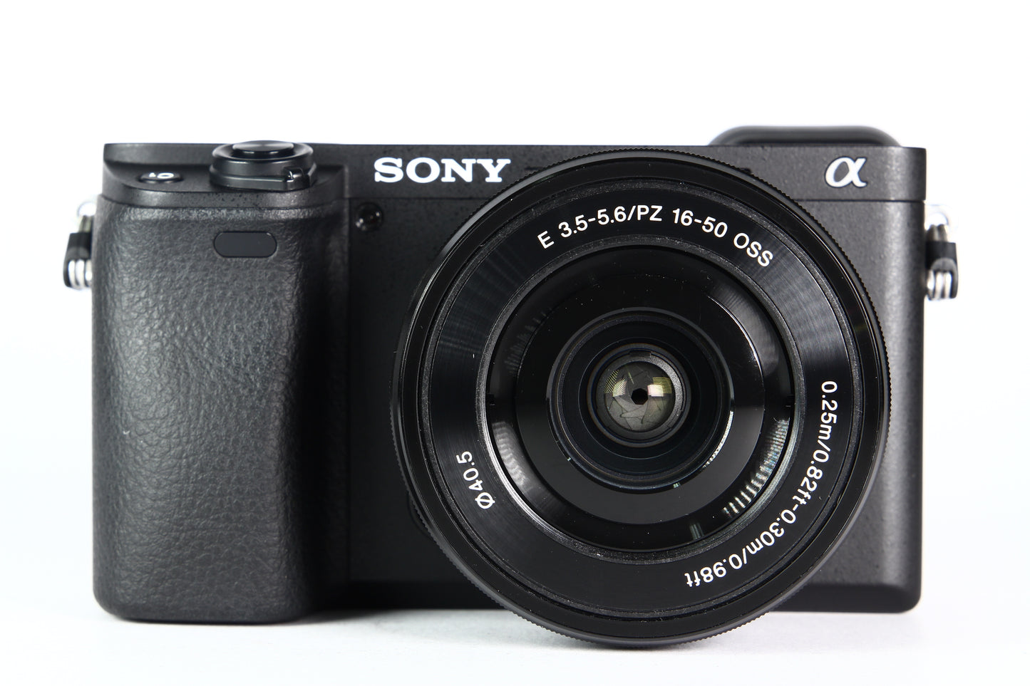 Cámara Digital SONY A6400 con lente 16-50mm. Usada