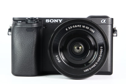 Cámara Digital SONY A6400 con lente 16-50mm. Usada