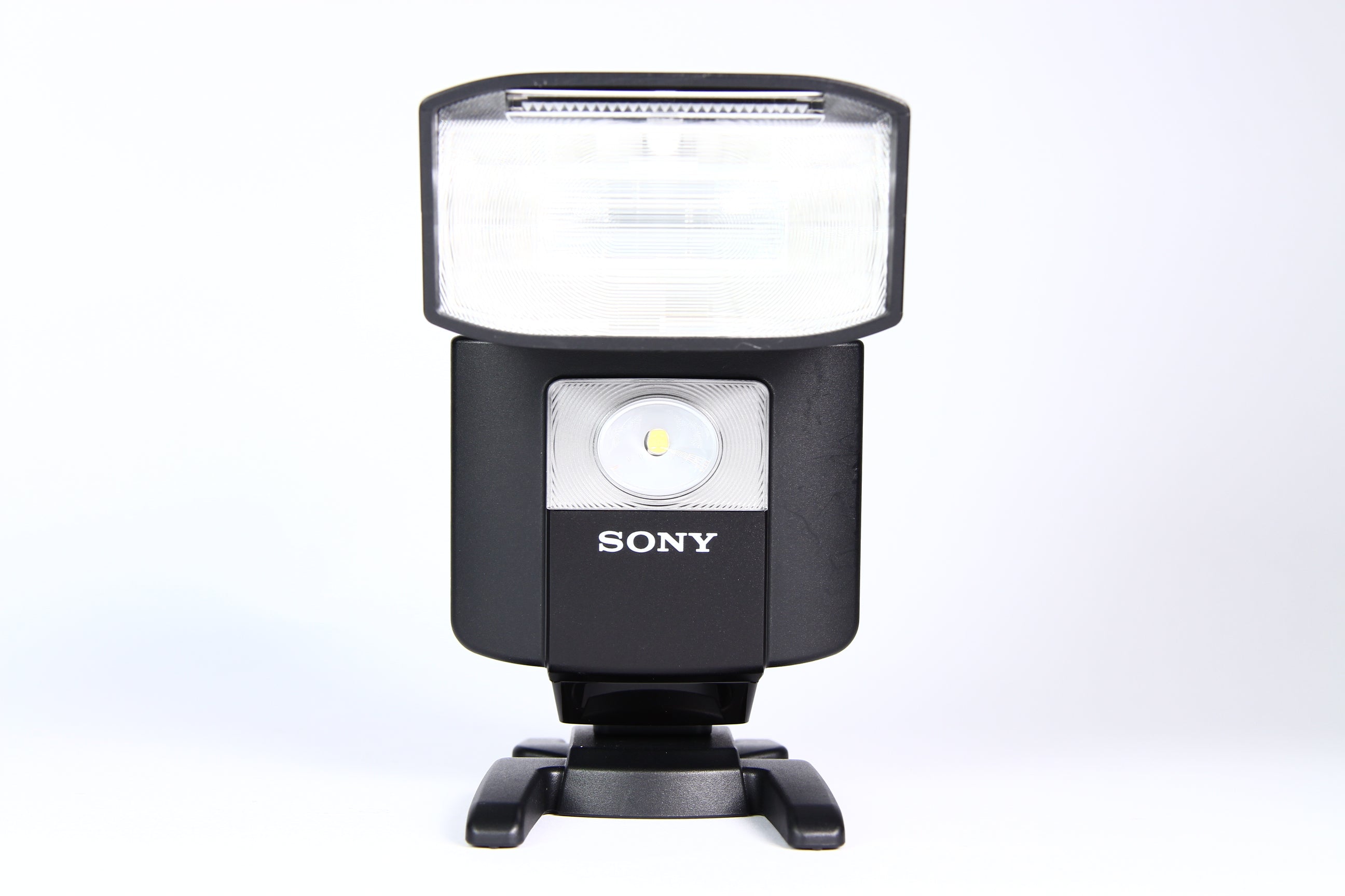 Flash Sony Speedlite HVL-F45RM. Usado