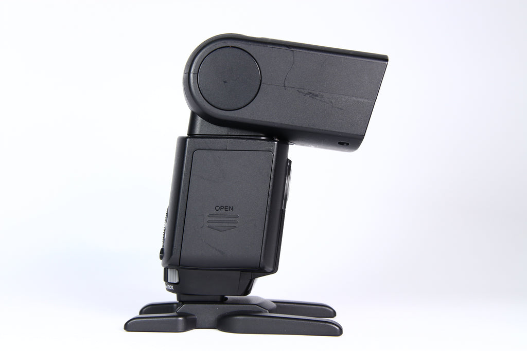 Flash Sony Speedlite HVL-F45RM. Usado