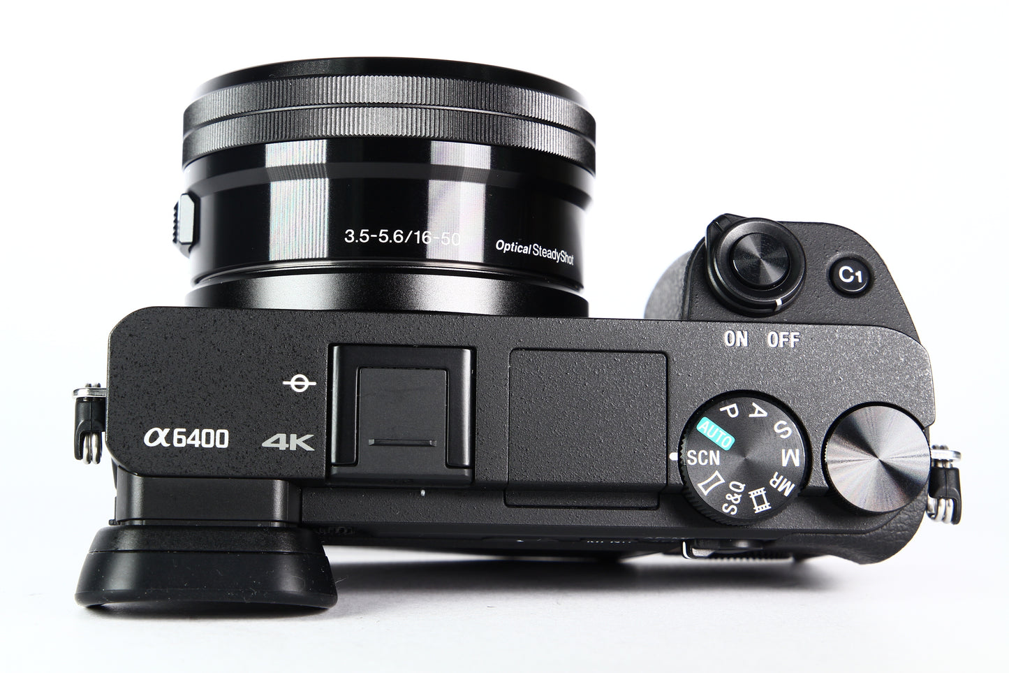Cámara Digital SONY A6400 con lente 16-50mm. Usada