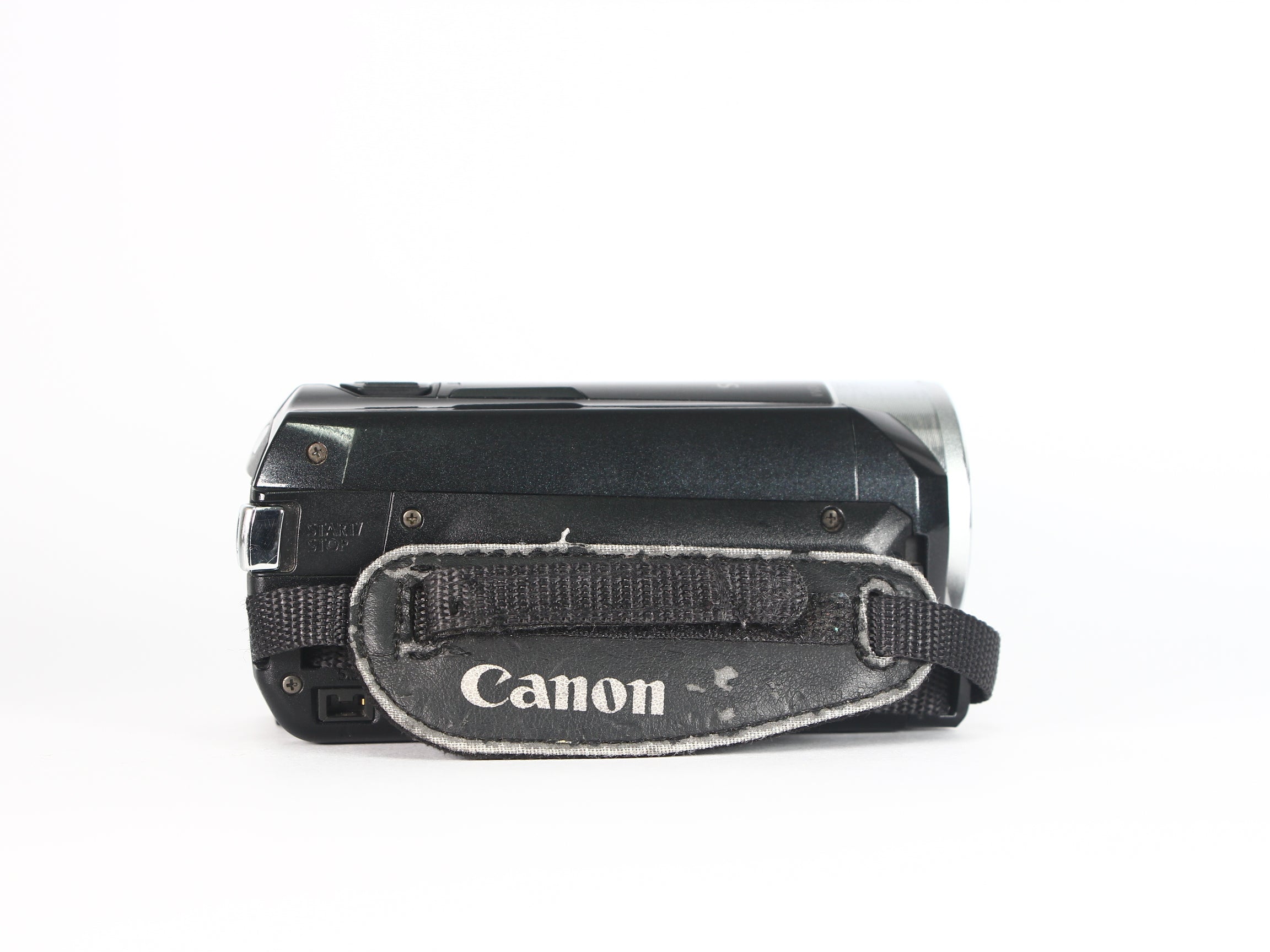 Cámara de vídeo digital CANON VIXIA HF R300. Usada.