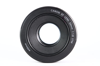 Lente CANON 50mm F1.8 STM. Usado