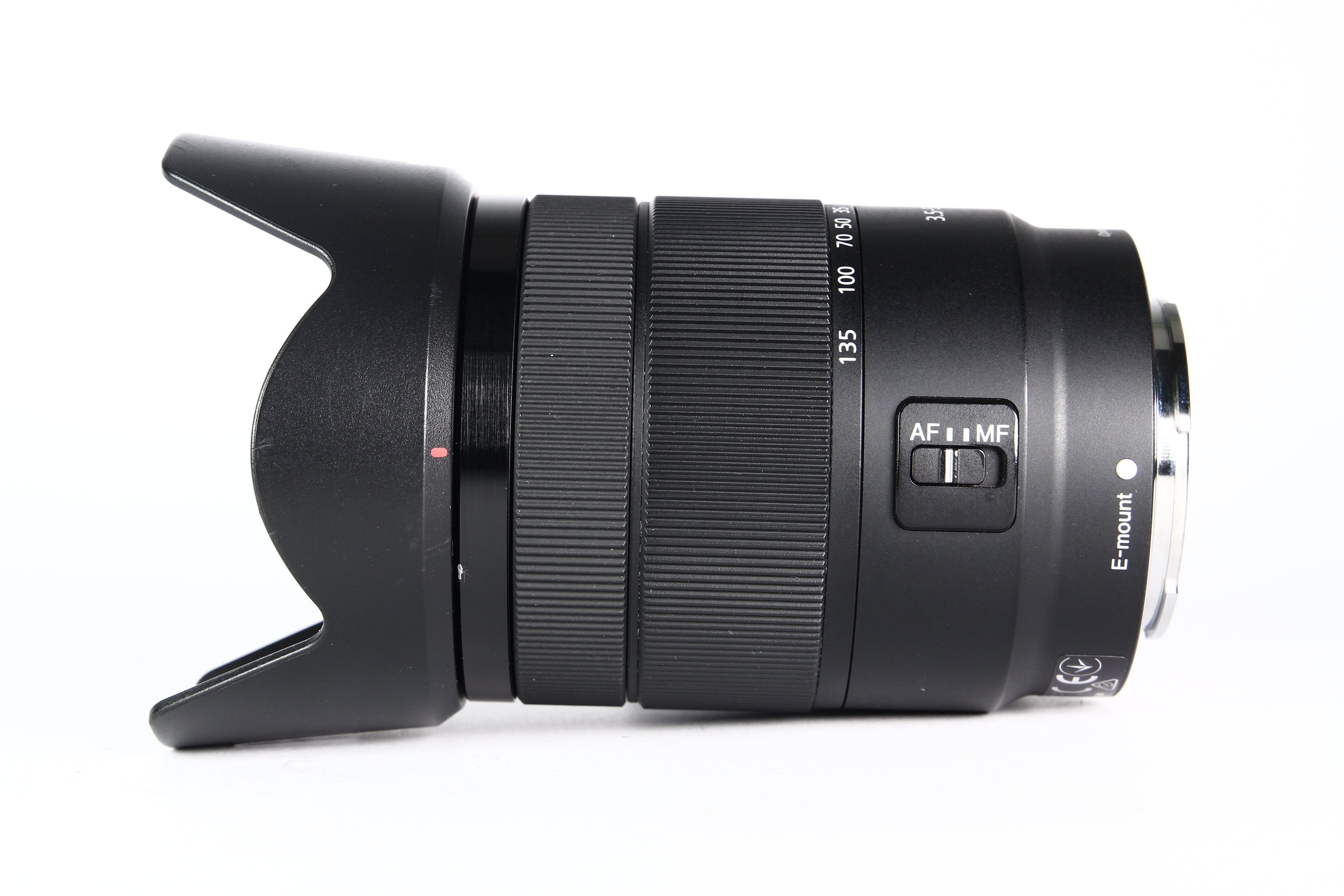 Lente SONY 18-135mm F:3.5-5.6 OSS. Usado