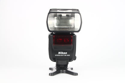 Flash Nikon Speedlight SB-5000. (Usado)