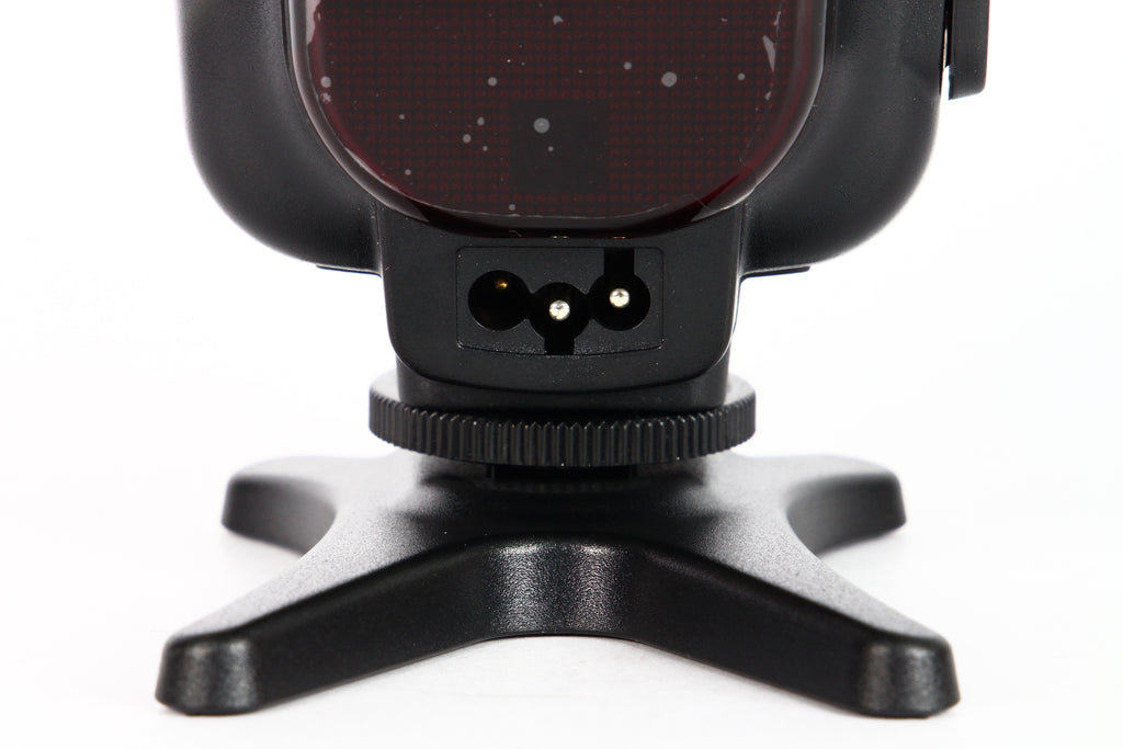 Flash NEEWER Speedlite NW 260. Usado