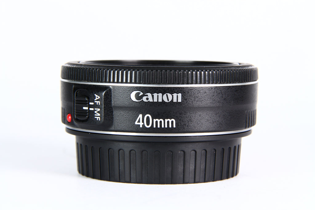 Lente CANON EF 40mm F2.8. Usado