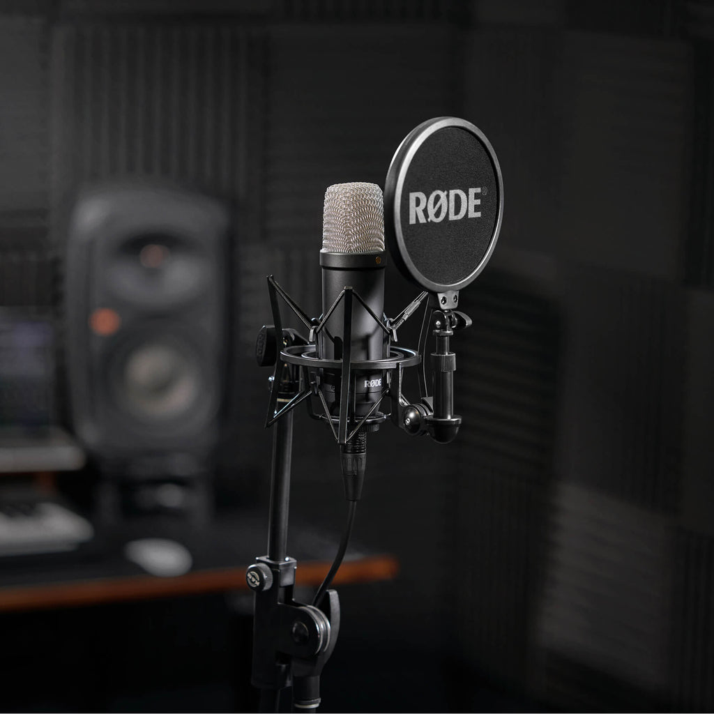 Micrófono de Condensador de Estudio Rode NT1 Signature "Black"